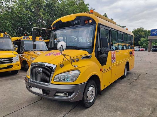 यूरो 4 36 सीटें प्रयुक्त स्कूल बसें युटोंग प्रयुक्त बाएं हाथ की वैन