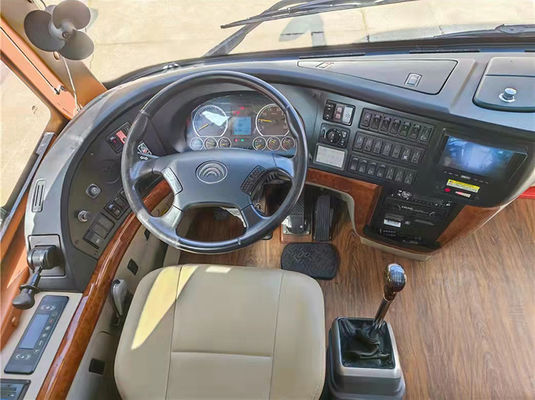 सेकंड हैंड 51 सीट बस, यूरो 5 एलएचडी डीजल प्रयुक्त पर्यटक बस