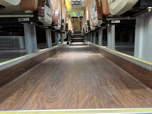 46 सीटें प्रयुक्त लक्जरी कोच यूरो 5 बाएं हाथ का ड्राइव डीजल