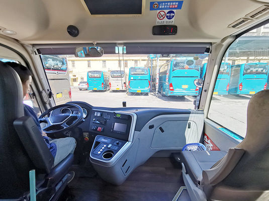 ऑटोमैटिक ट्रांसमिशन के साथ 31 सीटों वाली एलएचडी सेकंड हैंड लक्जरी बस