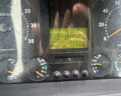 12 मीटर 57 सीटें एलएचडी प्रयुक्त बस डीजल इंजन कोच बस 1 दरवाजा प्रयुक्त वाणिज्यिक बसें