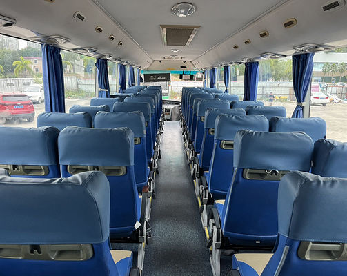 12m 57seats LHD प्रयुक्त युटोंग बस डीजल इंजन कोच बस 1door प्रयुक्त वाणिज्यिक बसें