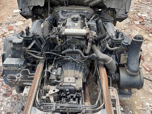 इसुजु प्रयुक्त ट्रक 600p ELF 4X2 प्रयुक्त लाइट ट्रक 175hp डीजल इंजन कार्गो ट्रक ट्रक