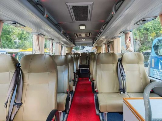 28 सीटों वाली सेकंड हैंड बसें इलेक्ट्रिक ईंधन प्रकार और 100 किमी/घंटा की अधिकतम गति के साथ युचाई 200 एचपी इंजन